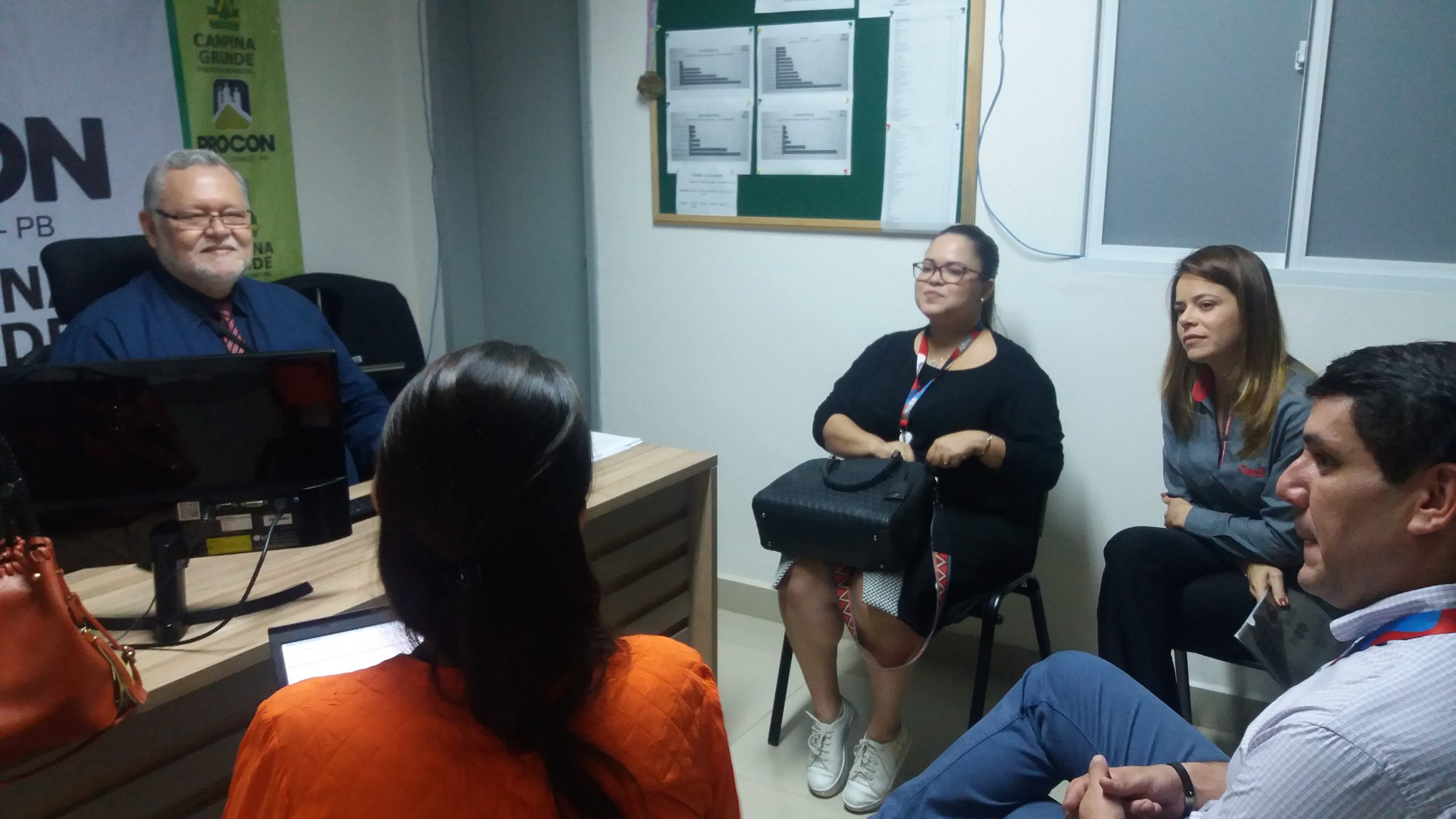 Procon de Campina Grande firma parceria com Claro para agilizar resolução de conflitos