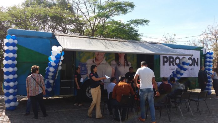 Procon Itinerante começa com pé direito