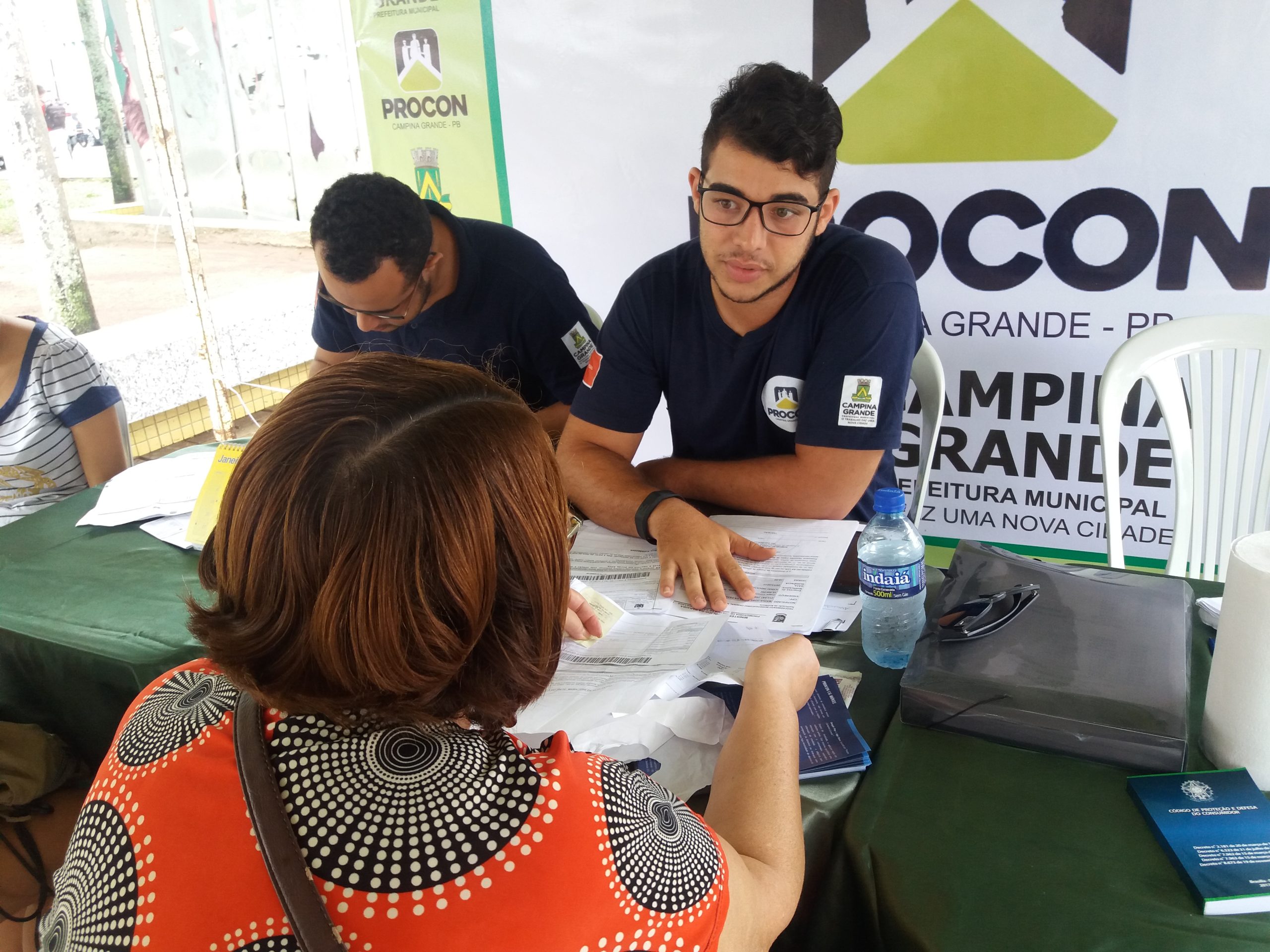 Semana do Consumidor: Procon inicia atendimentos na Praça da Bandeira