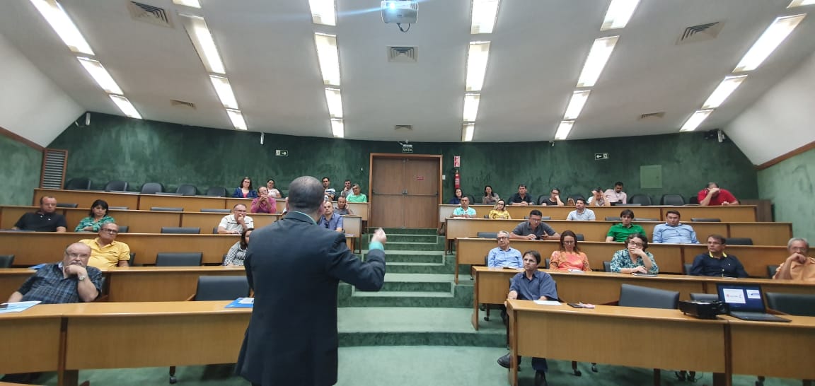 Procon de Campina Grande realiza palestra com donos de padarias