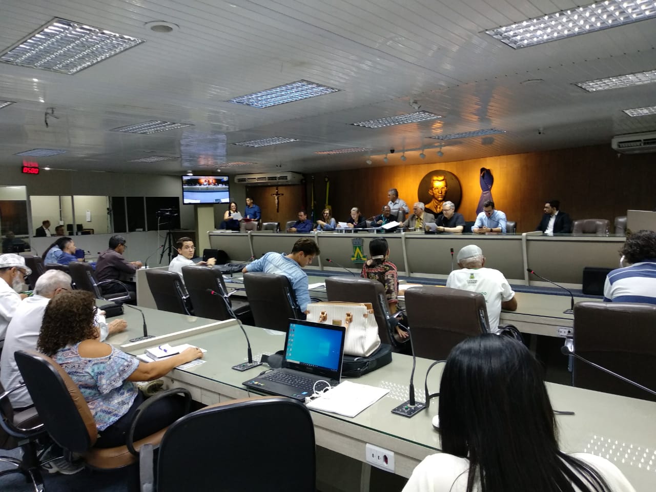 Coordenador do Procon participa de audiência pública na Câmara e anuncia ampliação da sede do órgão