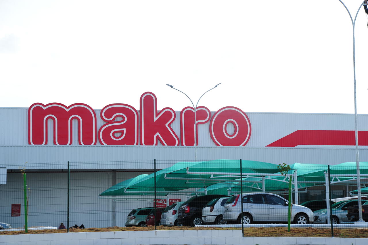 O Procon de Campina Grande NÃO MULTOU NEM FECHOU o Makro Atacadista