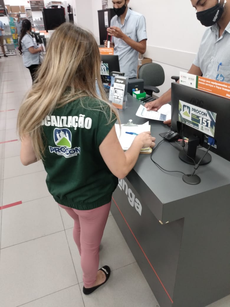 Procon Campina Grande inicia Operação Black Friday com trabalho educativo junto a lojistas