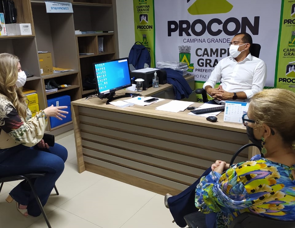 Procon e Uninassau firmam parceria para capacitação de servidores do órgão e abertura de estágio para alunos da instituição