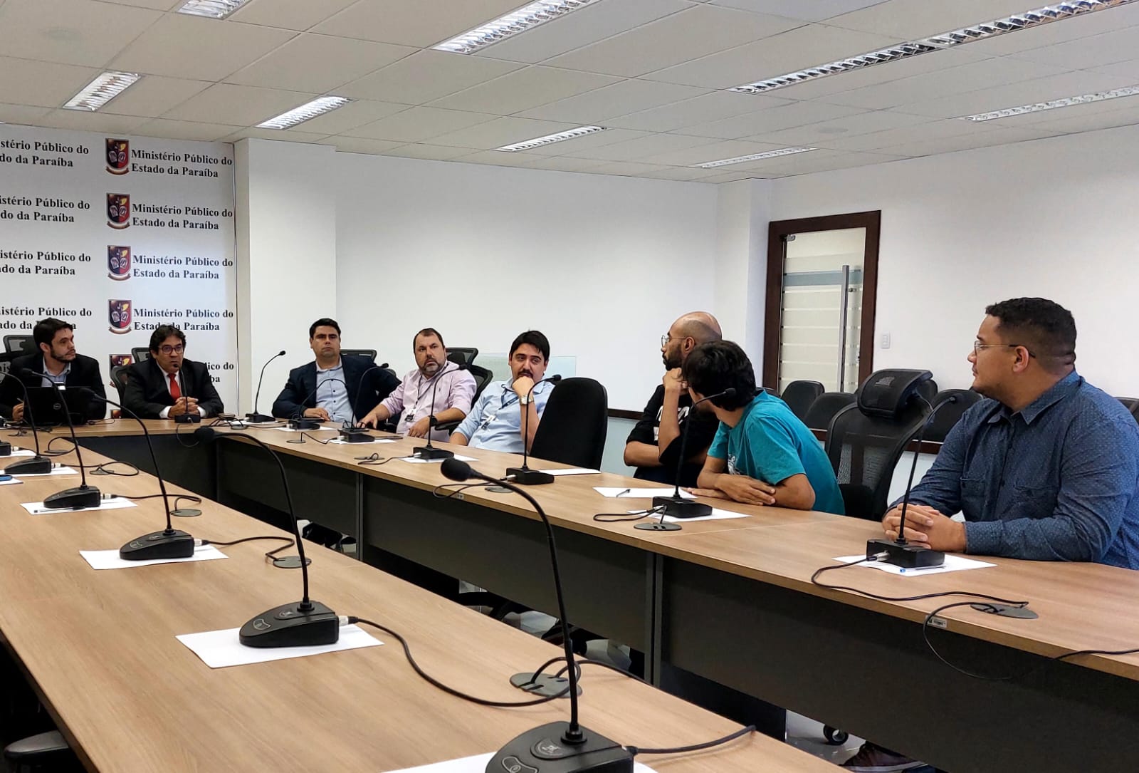 Procon Municipal e Procon-MP disciplinam emissão da carteira estudantil 2024 com representantes estudantis em Campina Grande