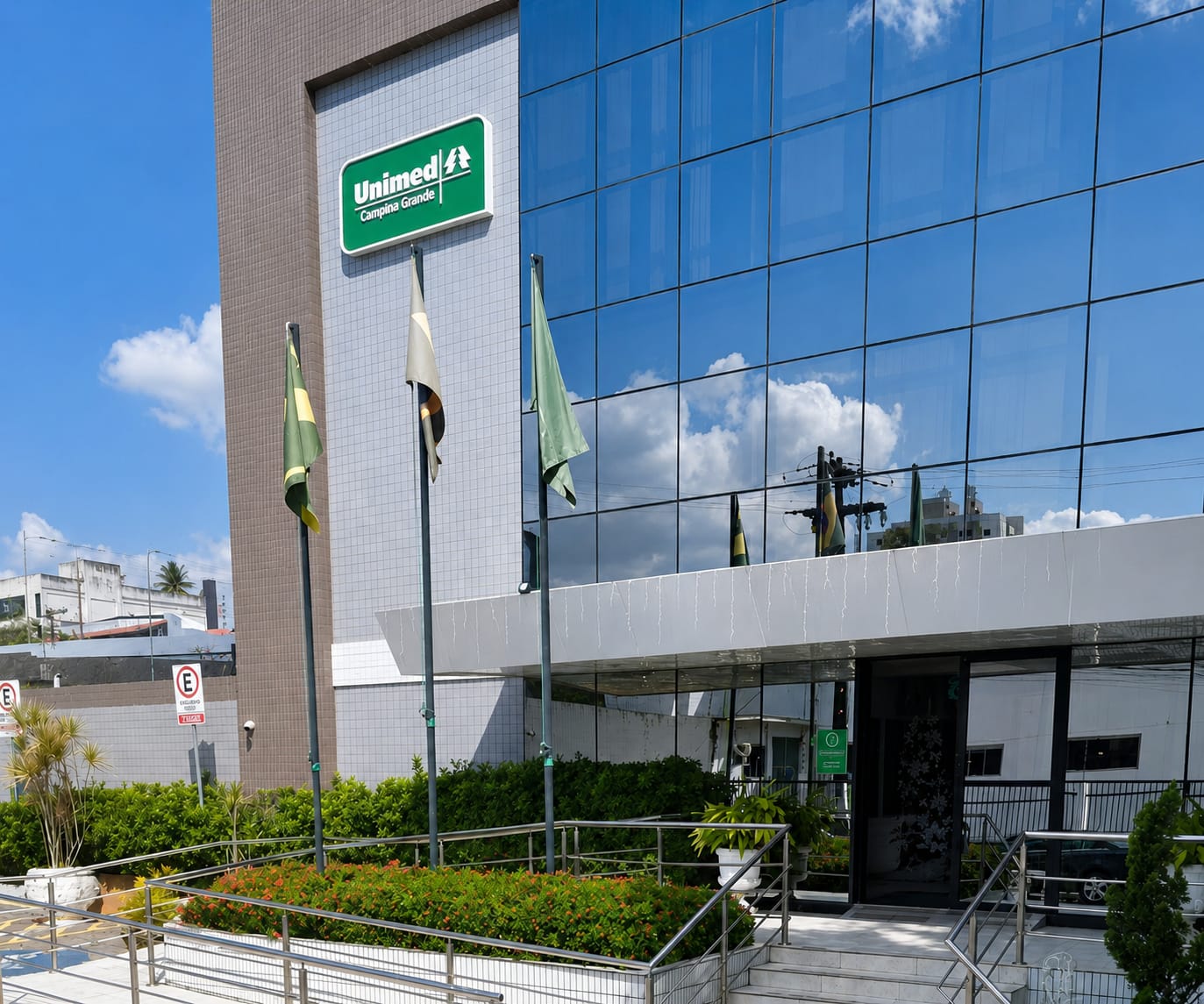 Procon-CG aplica multa de R$ 50 mil a plano de saúde por restringir acesso de cliente grávida a enfermeiras obstétricas