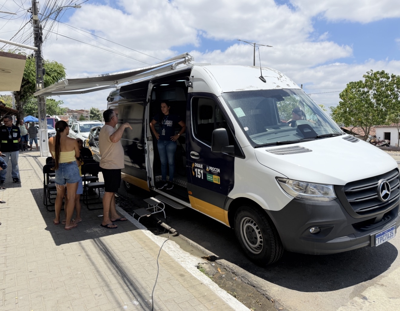 Procon Móvel registra dezenas de atendimentos e mais de 30 reclamações contra a Energisa em Galante