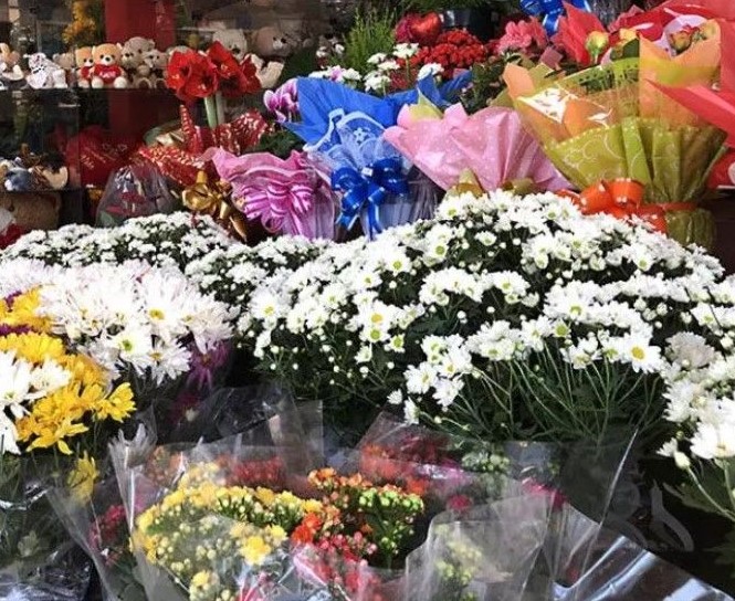 Preços de flores e velas variam até 400% em Campina Grande, aponta pesquisa do Procon Municipal