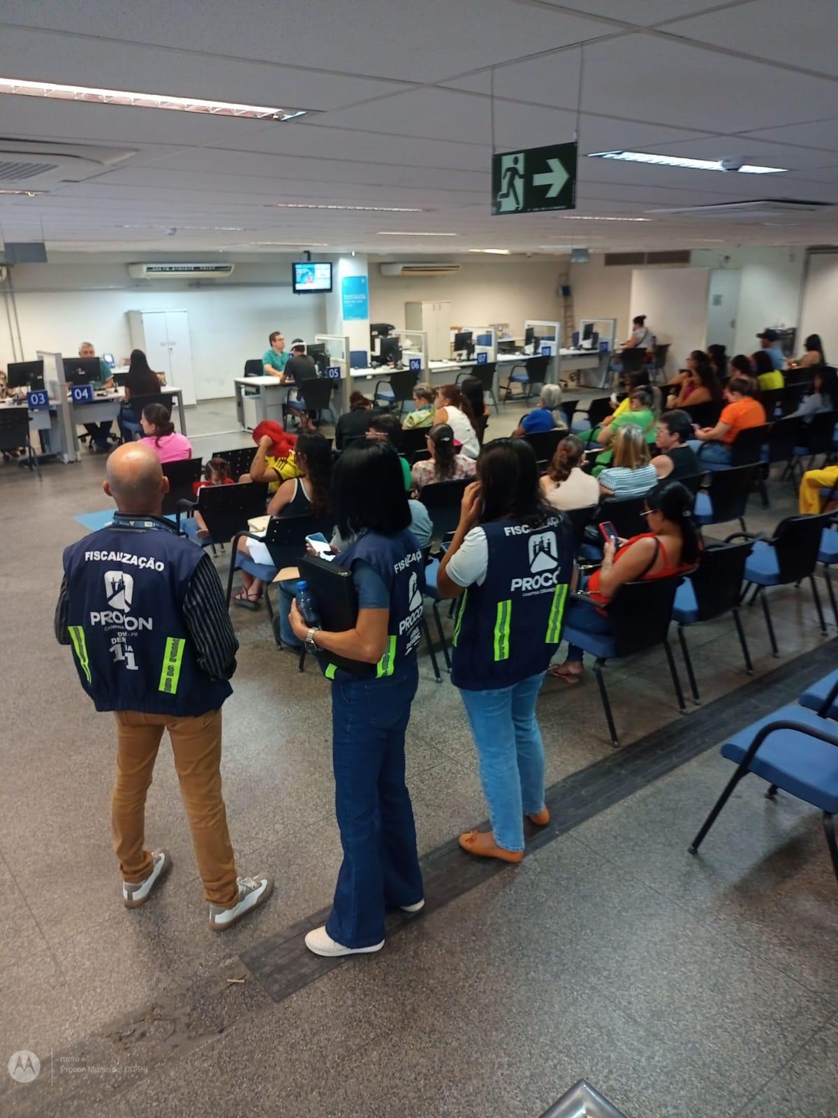 Agências bancárias são multadas em R$ 500 mil por descumprimento de Lei da Fila em Campina Grande