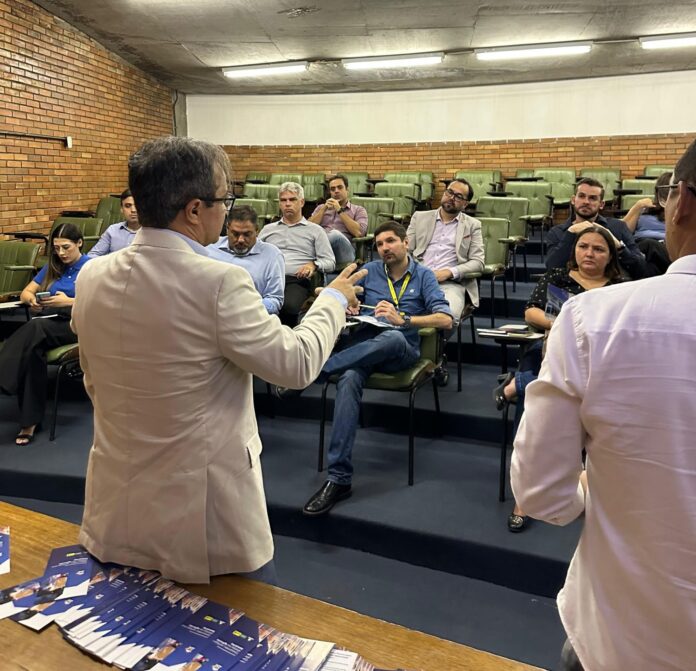 Procon-CG defende Direito do Consumidor em reunião com gerentes de agências bancárias